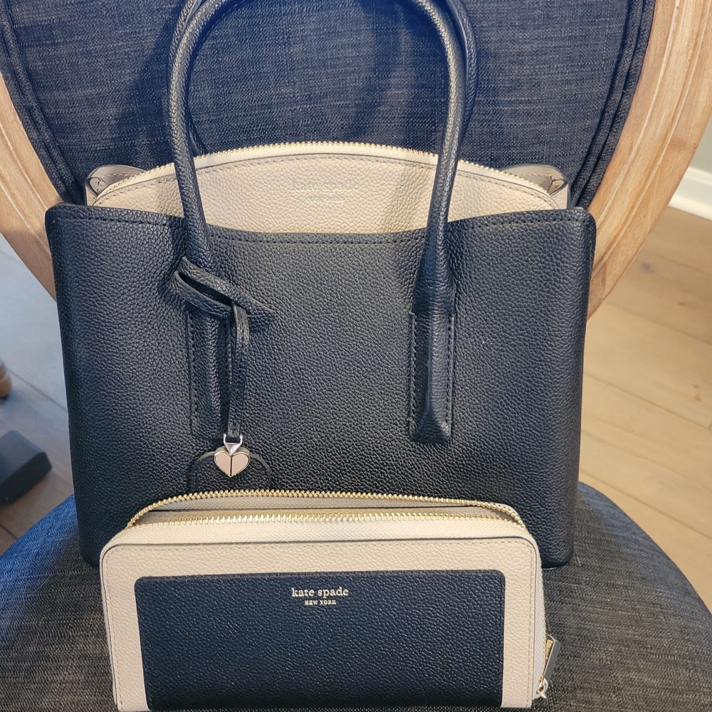 Kate Spade Black and Cream Women's Bag Set